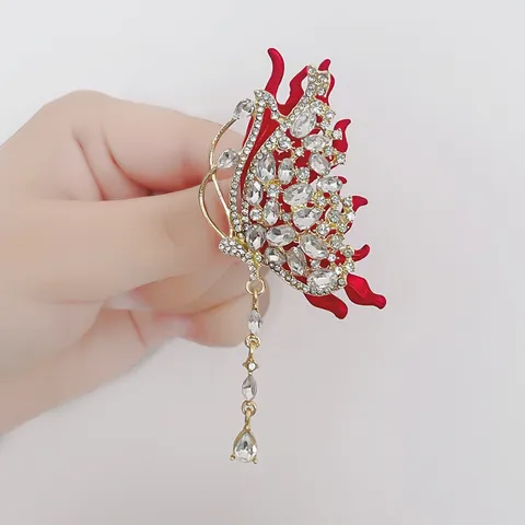 Luxurious Red Enamel Butterfly Brooch For Women Gold Alloy Rhinestone Tassel Pendant Pin For Coat Dress Party Jewelry Gift