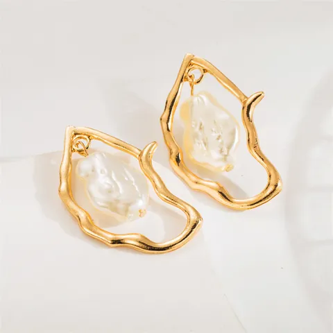 Irregular Baroque Artificial Pearl Drop Earrings Vintage Alloy Gold Silver Electroplated Stud Earrings For Women Elegant Fashion Jewelry