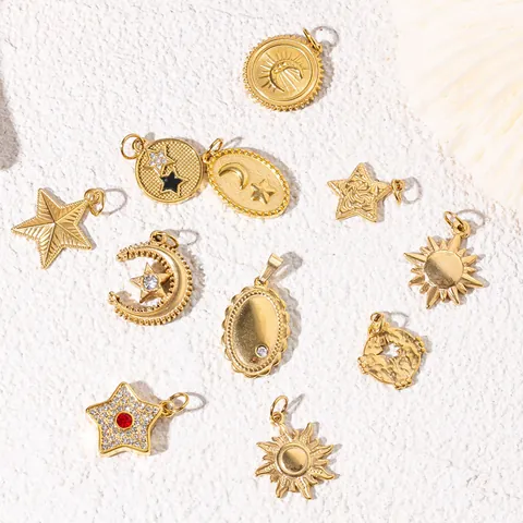 Colgantes Celestiales De Acero Inoxidable Chapados En Oro Dijes De Luna Estrella Sol Con Circón Y Diamantes De Imitación