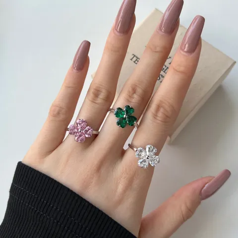 925 Sterling Silver Four Leaf Clover Ring For Women Inlaid Heart Shaped Zirconia Elegant Electroplated Jewelry Finger Ring