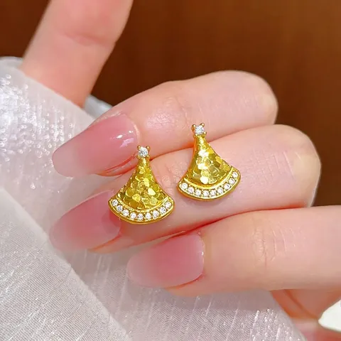 Elegante Set Gioielli a Forma di Ventaglio in Rame Placcato Oro Con Zirconia Perno in Acciaio Inossidabile Collana Donna