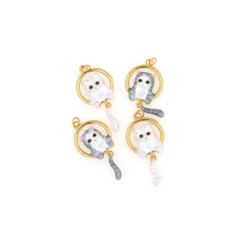Pendentif Chat en Cuivre Émaillé Plaqué Or 18K pour Création de Bijoux DIY Charm Chaton Mignon avec Queue Mobile