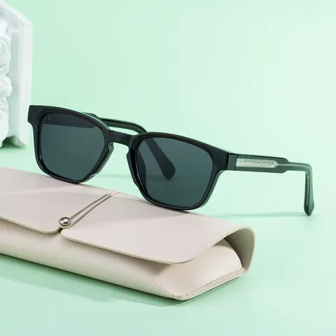 Women Retro Square Small Frame Sunglasses UV400 Protection PC Frame Metal Accent Fashion Outdoor Street Photography Eye Wear