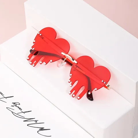 Occhiali da Sole alla Moda a Forma di Cuore con Strass per Donna Design Unico a Goccia Montatura in Metallo Lenti in PC Occhiali per Festa Festival Regalo