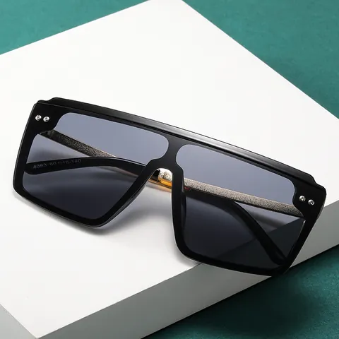 Oversized Shield Sunglasses For Women Men Fashion Square Integrated Lens UV400 Sun Glasses Metal Temple Rivet Detail Fashion Eyewear