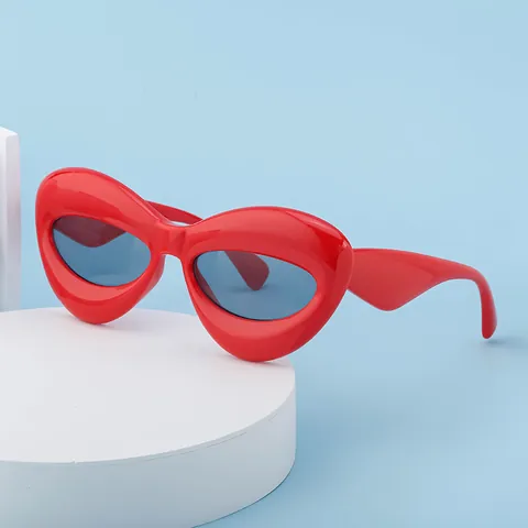 Women Fashion Inflated Thick Frame Sunglasses Trendy Oversized Cat Eye Sun Glasses Avant-Garde Lip Shaped Party Glasses