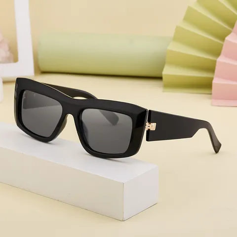 Women Fashion Cat Eye Sunglasses UV400 Protection Square Frame Retro Oversized Sun Glasses With Metal Hinge For Outdoor Party