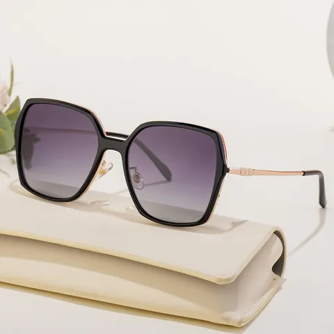 Fashion Square Polarized Sunglasses For Women Men Oversized TAC Lenses UV400 Protection Metal Frame Eyewear Driving Sun Glasses