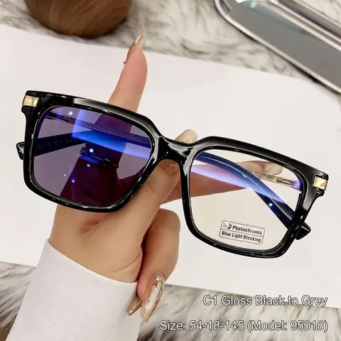 Occhiali da Sole Fotocromatici Quadrati per Uomo Donna Moda Protezione Luce Blu Montatura in Metallo UV400 Occhiali
