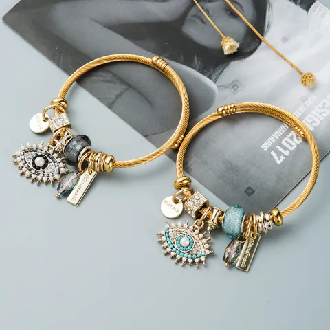 Bracciale Rigido Bohemian in Acciaio Inossidabile con Malocchio Placcato Oro e Ciondoli in Cristallo per Donna