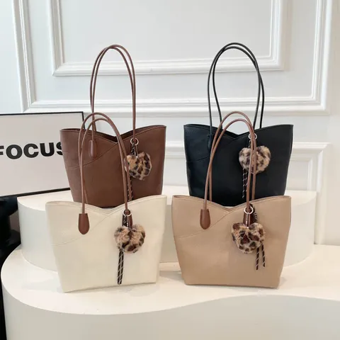 Bolso Tote de Cuero PU de Gran Capacidad para Mujer Minimalista Urbano Textura Lichi Bolso de Hombro Con Adorno de Corazón Leopardo Bolso de Mano Casual