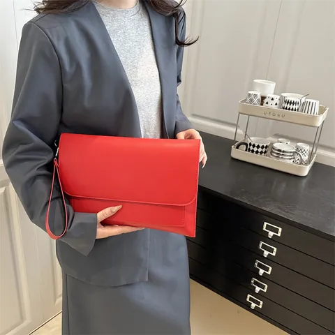 Women PU Leather Envelope Clutch Bag Minimalist Solid Geometric Pattern Handbag with Wrist Strap for Daily Party Office Use