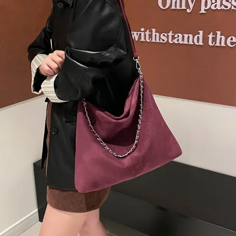 Vintage Suede Large Capacity Tote Bag For Women Frosted Texture Retro Shoulder Bag With Metal Chain Decoration Crossbody Bag