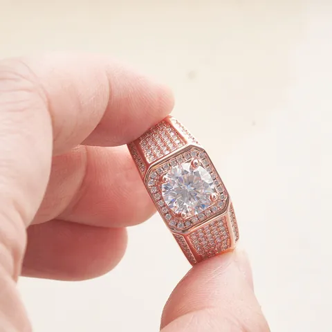 Bague Homme en Argent Sterling 925 Moissanite Coupe Brillante Plaquée Or Rose Bijoux Hip Hop pour Petit Ami