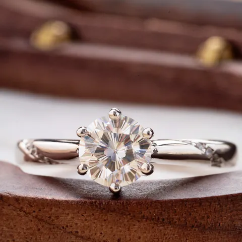 925 Sterlingsilber Moissanit Ring Für Damen Spezieller Kirschblütenschliff Sechs-Krallen Solitär Verlobungsring Mit GRA-Zertifikat
