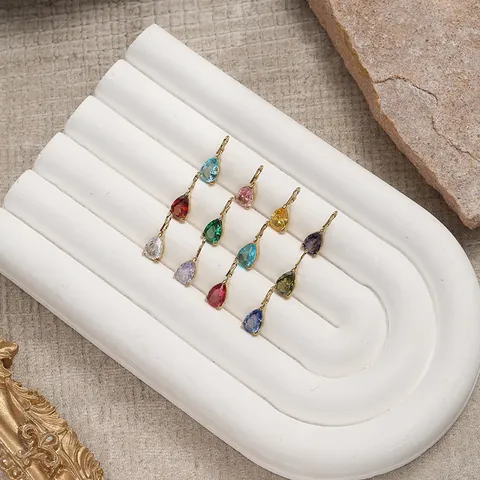 Ciondoli in Zirconia a Goccia in Acciaio Inossidabile 316L Placcati in Oro PVD 12 Colori Ciondoli Portafortuna per Creazione di Gioielli Fai da Te Donna