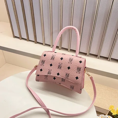 Women's Retro PU Leather Crossbody Bag Cartoon Bear Rhombus Print Fashion Handbag Curved Bottom Shoulder Bag Mini Bucket Bag
