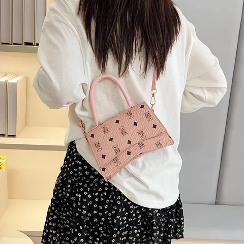 Women's Retro PU Leather Crossbody Bag Cartoon Bear Rhombus Print Fashion Handbag Curved Bottom Shoulder Bag Mini Bucket Bag
