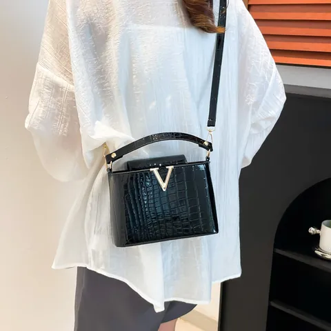 Dames Elegante Krokodillenpatroon Handtas V-gesp Kleine Vierkante Schoudertas Crossbodytas Mode PU-Lederen Tas Woon-werkverkeer