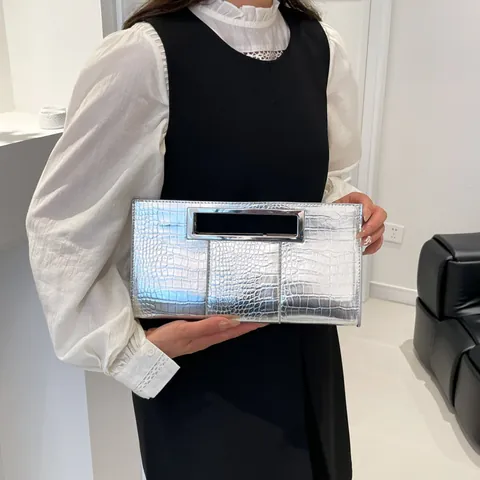 Fashion Crocodile Embossed PU Leather Clutch Bag For Women Large Capacity Evening Handbag With Metallic Handle Party Bag