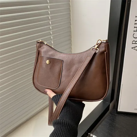Bolso de Axila de Cuero PU Minimalista para Mujer Bolso de Hombro Hobo Vintage Con Herrajes de Metal Dorado Moda