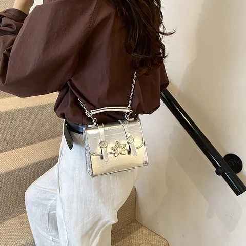 Damen Mode Metallisch Glänzend PU Kleine Quadratische Tasche Stern Dekor Umhängetasche Mit Metallkette Mini Handtasche