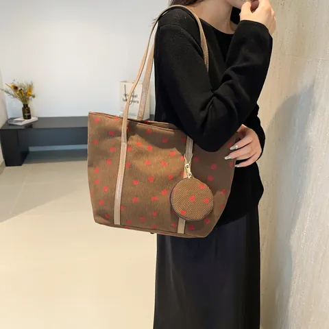 Sac Cabas Femme Grande Capacité en Tissu PU Imprimé Fraise Sac à Main Décontracté Avec Petit Porte Monnaie Rond