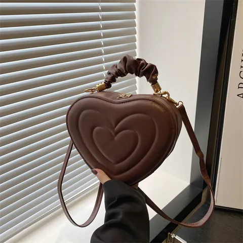 Women's Vintage Heart Shaped Crossbody Bag PU Leather Quilted Pattern Handbag With Scrunchie Handle Removable Shoulder Strap