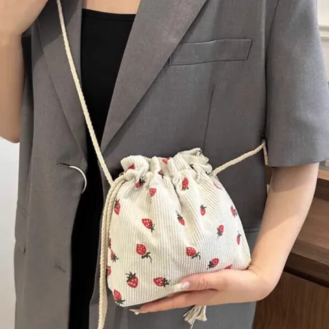 Linda Bolso de Cubo Mini de Pana Con Estampado de Fresa Para Mujer Pequeña Bolsa Bandolera Con Cordón Bolso de Mano Casual Diario