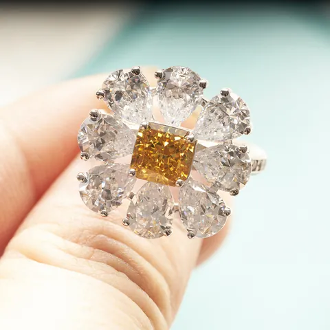 925 Sterling Silver Radiant Cut Yellow High Carbon Diamond Flower Cluster Ring For Women Platinum Plated Wedding Jewelry