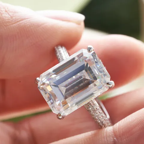 Bague Luxueuse Moissanite Taille Émeraude 10 Carats pour Femme en Argent Sterling 925 Bijoux de Doigt Fiançailles Mariage Cadeau
