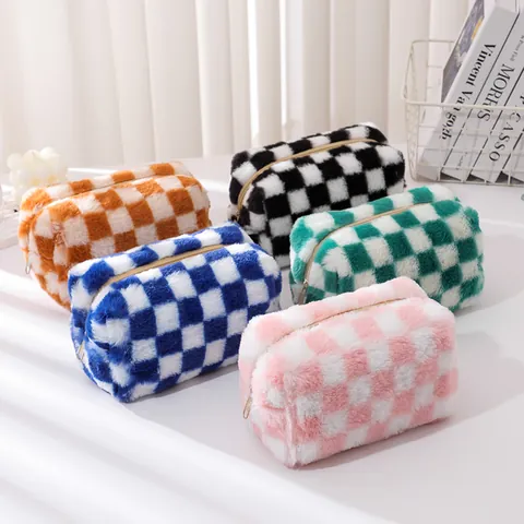 Estuche de Peluche con Tablero de Ajedrez Gran Capacidad Bolsa de Cosméticos Simple Lindo Suave Estuche para Escuela Mujer