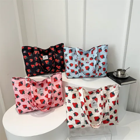 Borsa Tote da Donna in Nylon con Stampa Fragola Stile Artistico Coreano Borsa a Tracolla di Grande Capacità Borsa per la Spesa