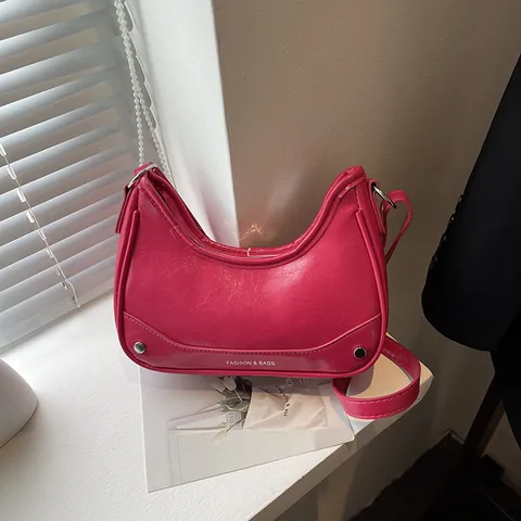 Vintage Französischer Stil Hobo Schultertasche Für Damen PU Leder Halbmond Umhängetasche Mit Nieten Dekor Mode Tasche