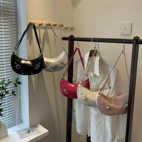 Bolso Hobo de Cuero PU de Moda para Mujer Hebilla de Metal Retro Bolso de Axila Moda Y2K Color Sólido Bolso de Silla Uso Diario