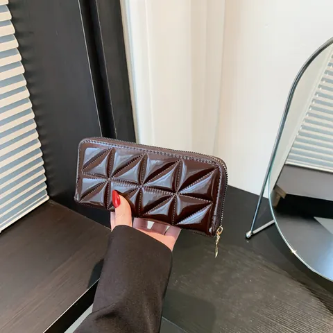 Portafoglio Lungo Trapuntato alla Moda da Donna in Pelle PU Lucida Pochette con Cerniera per Cellulare Carte Quotidiano
