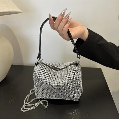 Luxury Rhinestone Handbag With Metal Chain Strap Shining Evening Crossbody Bag For Women Party Banquet Fashion Square Purse
