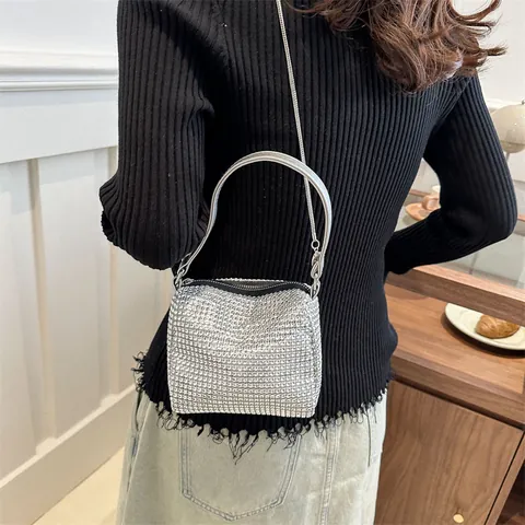Luxury Rhinestone Handbag With Metal Chain Strap Shining Evening Crossbody Bag For Women Party Banquet Fashion Square Purse