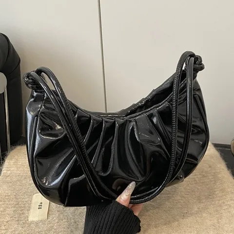 Borsa Sottobraccio Plissettata Metallica da Donna Ruched Cloud Bag Minimalista in Morbida Pelle Sintetica a Tracolla