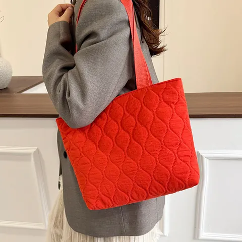 Fashion Quilted Nylon Rhombus Grid Large Capacity Tote Bag Women Wave Pattern Padded Shoulder Bag Winter Bubble Handbag