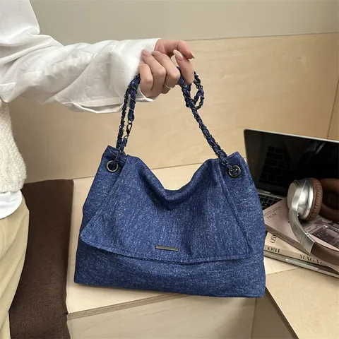 Women Large Capacity Denim Fabric Tote Bag Retro Chain Shoulder Bag Distressed Washed Fabric Crossbody Bag Casual Shopping Bag