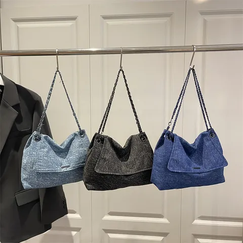 Women Large Capacity Denim Fabric Tote Bag Retro Chain Shoulder Bag Distressed Washed Fabric Crossbody Bag Casual Shopping Bag