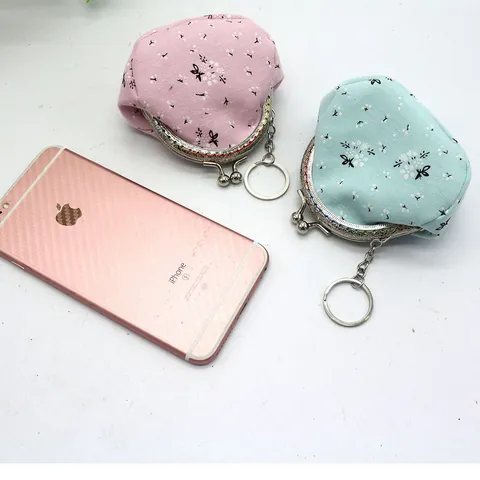 Damen Vintage Blumenmuster Klippverschluss Münzbörse Handgefertigte Stoff Geldbörse Mit Metall Schlüsselanhänger Rundes Etui