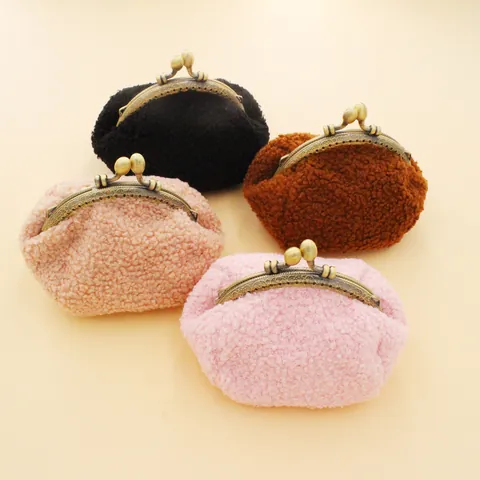 Porte-monnaie en Moumoute pour Femme Mini Portefeuille Fermoir Baiser Peluche Douce Sac de Rangement Maquillage Rouge à Lèvres Cadre Métallique