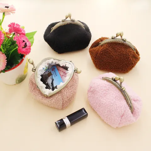 Porte-monnaie en Moumoute pour Femme Mini Portefeuille Fermoir Baiser Peluche Douce Sac de Rangement Maquillage Rouge à Lèvres Cadre Métallique