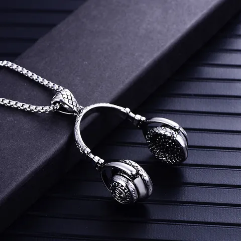 Hip Hop Headphones Pendant Necklace For Men Women Retro Stainless Steel Chain Alloy Music Earphone Jewelry Accessories Gift