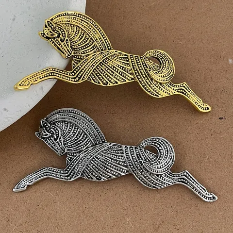 Vintage Alloy Horse Brooch Pin For Women Men Fashion Animal Embossed Texture Gold Silver Suit Coat Corsage Jewelry Accessories