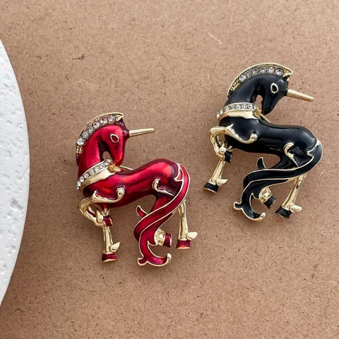 Vintage Einhorn Emaille Brosche Für Damen Legierung Strass Tier Reversnadel Retro Mode Schmuck Geschenk Für Hochzeit Party