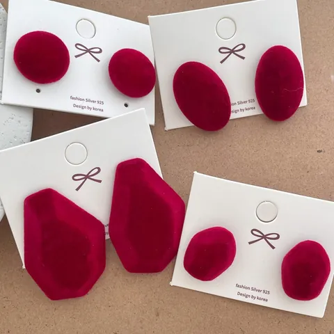 Vintage Wine Red Flocked Stud Earrings With 925 Sterling Silver Earring Post Geometric Round Oval Earrings For Women Autumn Winter Jewelry