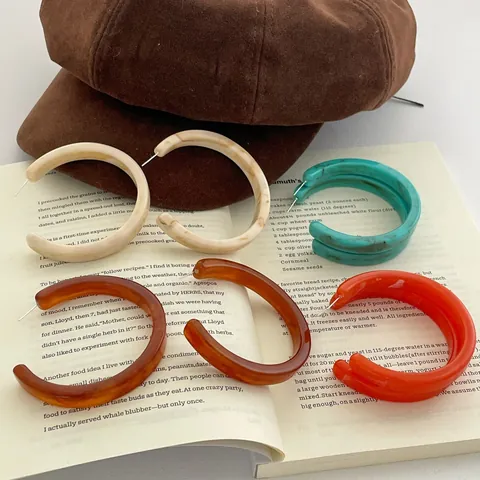 Vintage C-Form Harz Creolen Mit Kupfer Ohrstecker-Stift Marmortextur Große Geometrische Acetat Stil Ohrstecker Damen Schmuck